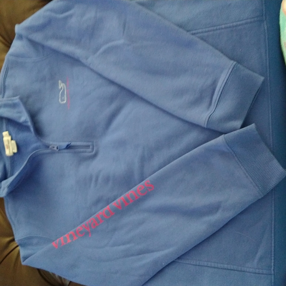 Vineyard Vines sweatshirt size large